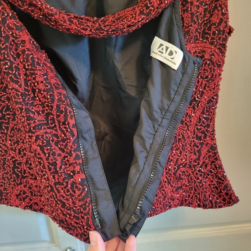 Vintage Y2K Andretta Donatello Red Black Paisley Beaded Silk Sleeveless Blouse - Picture 10 of 13